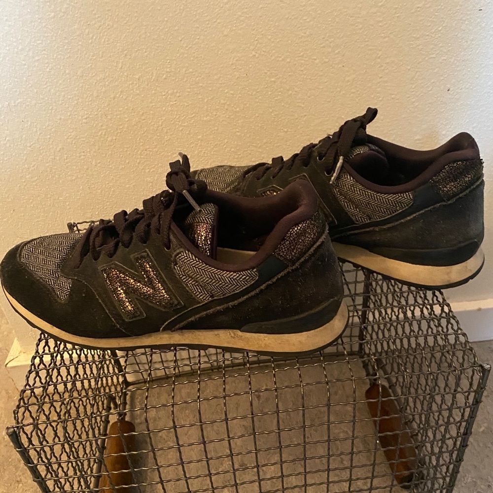 Black New Balance Sneakers